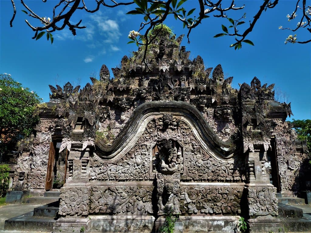 Pura Beji