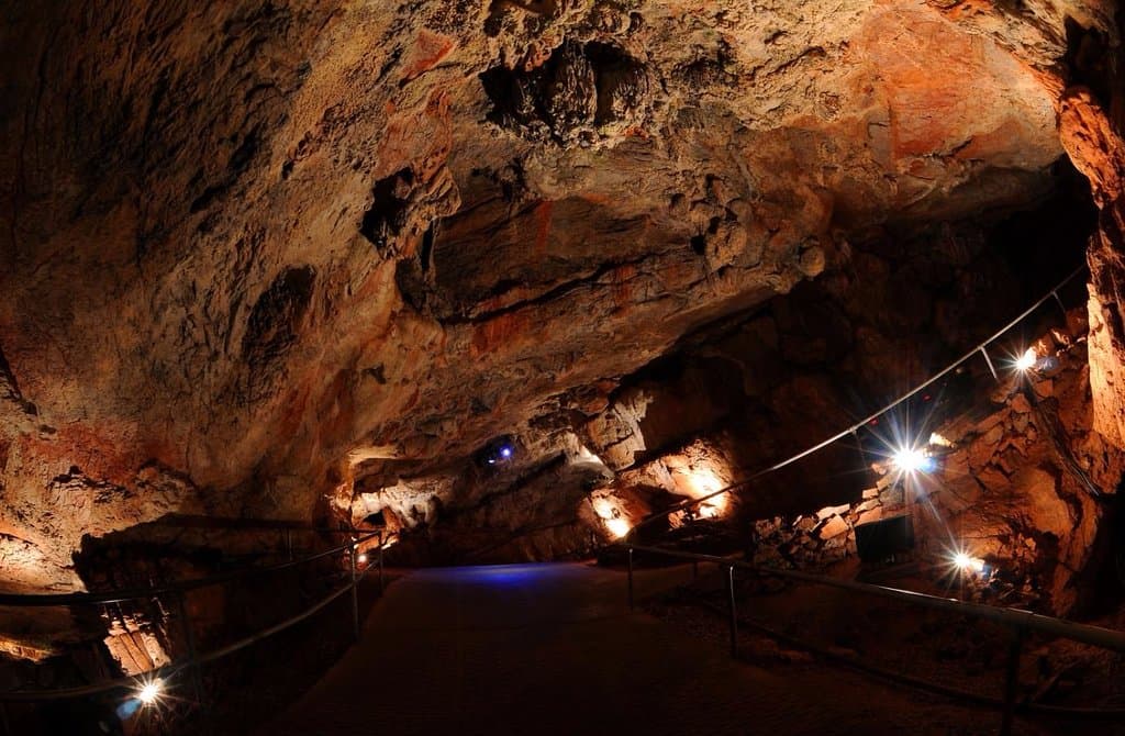 The Vestibule Chamber, Kents Cavern