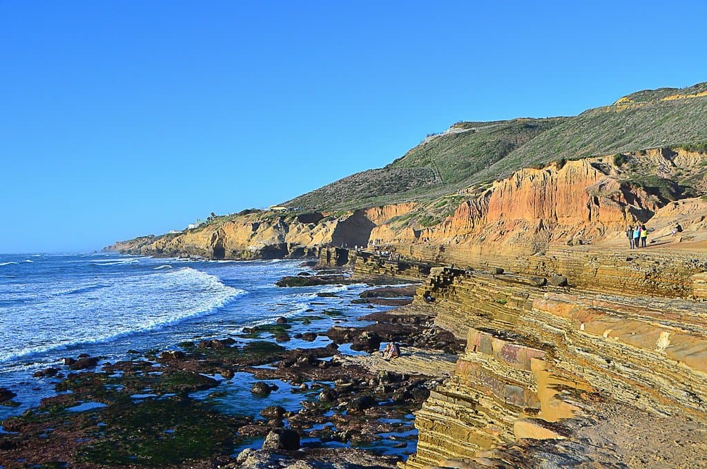 Tidal pool area at Cabrillo National Monument. (©Alex Lee)