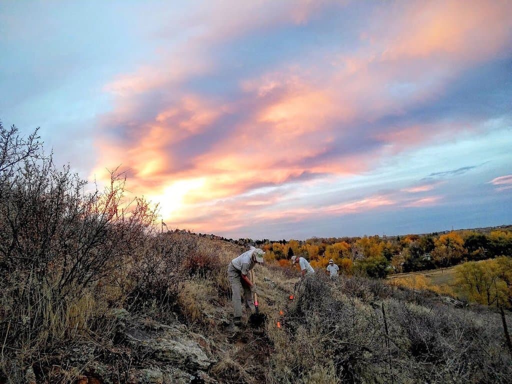 Beautiful views of the Colorado front range and nice stroll along Big Thompson River.