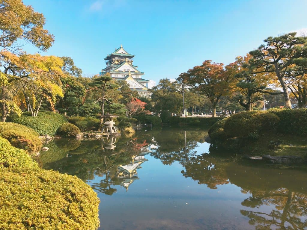 เพื่อนๆ บอกว่ารูปนี้สวยมาก มาแบ่งให้ดูค่ะ ช่วงใบไม้เปลี่ยนสี สวยมากเลยนะคะ