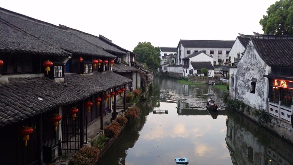 寶珠橋上另一邊的風景