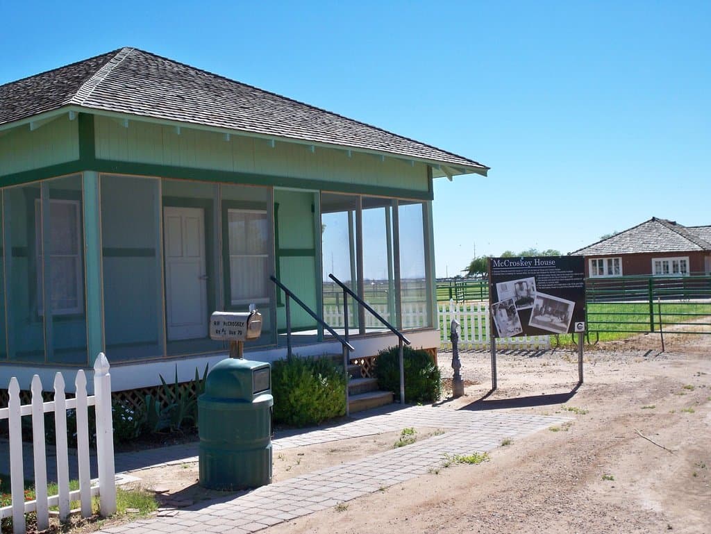 1917 Historic McCroskey House at Tumbleweed Ranch