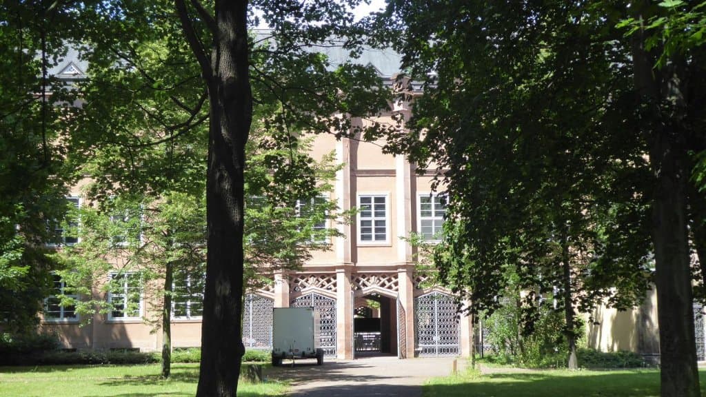 Alter Johannisfriedhof 