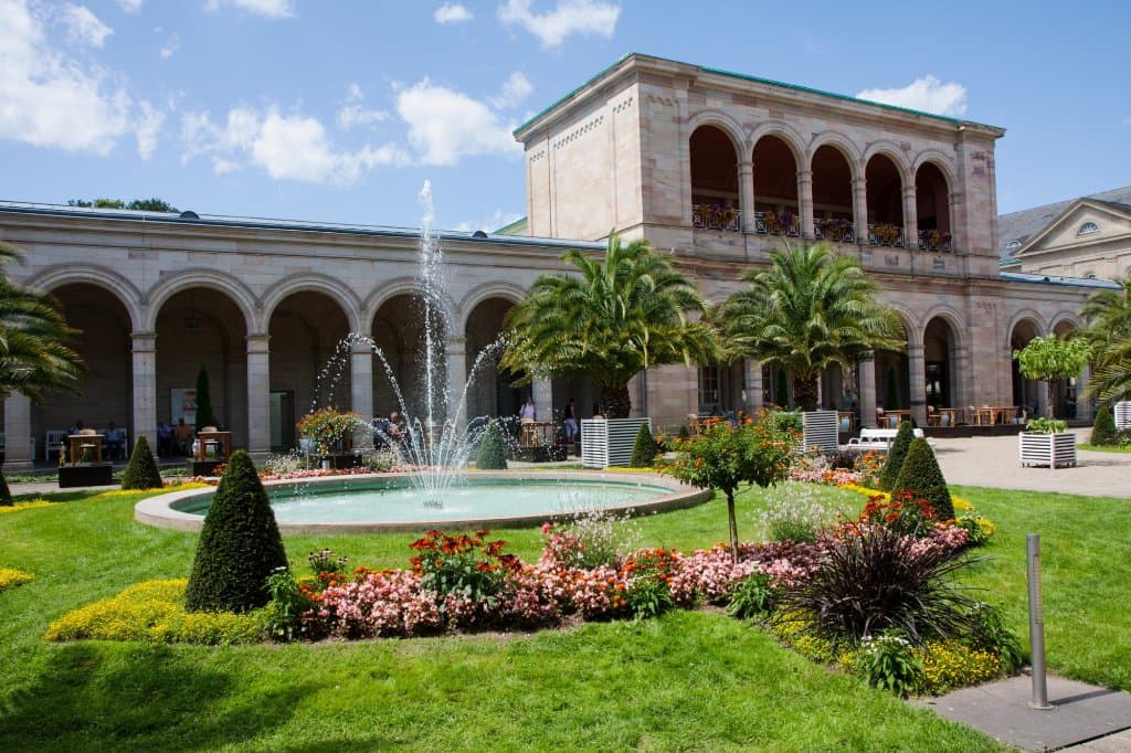 Arkadenbau Außengelände