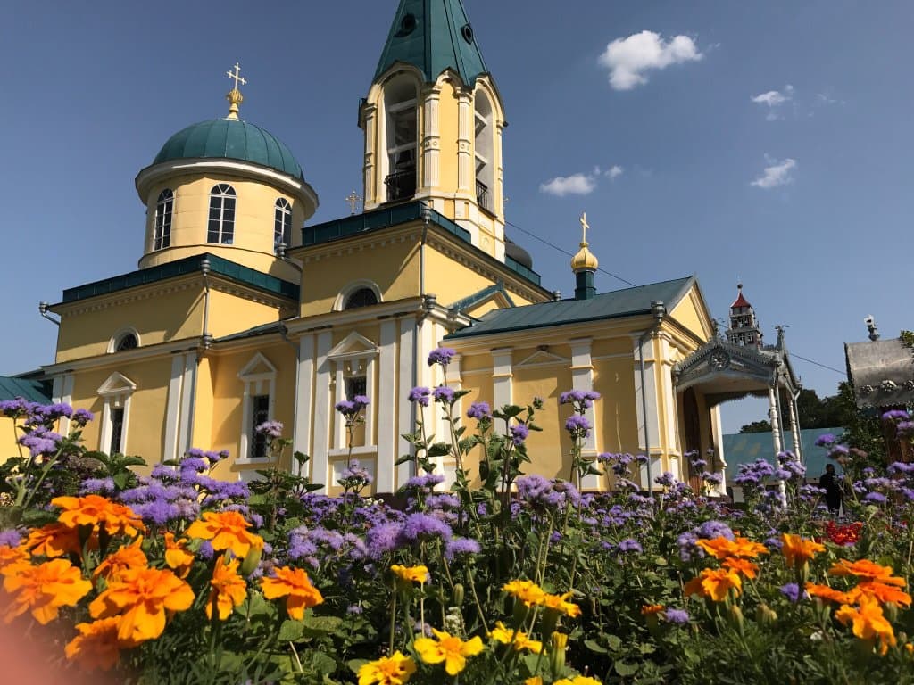Hancu Monastery