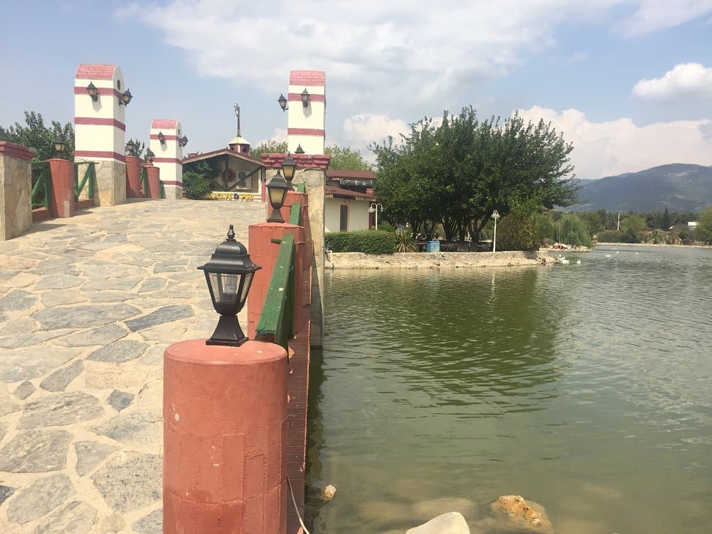 Sade , sessiz ve huzurlu.. Özellikle hafta içi