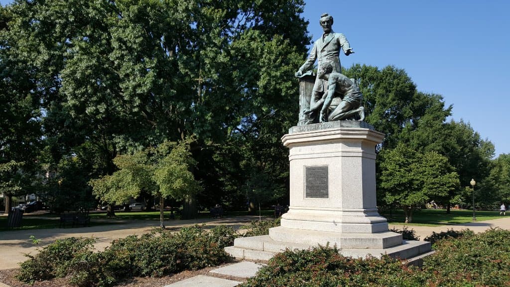 The Lincoln statue in the center of the park