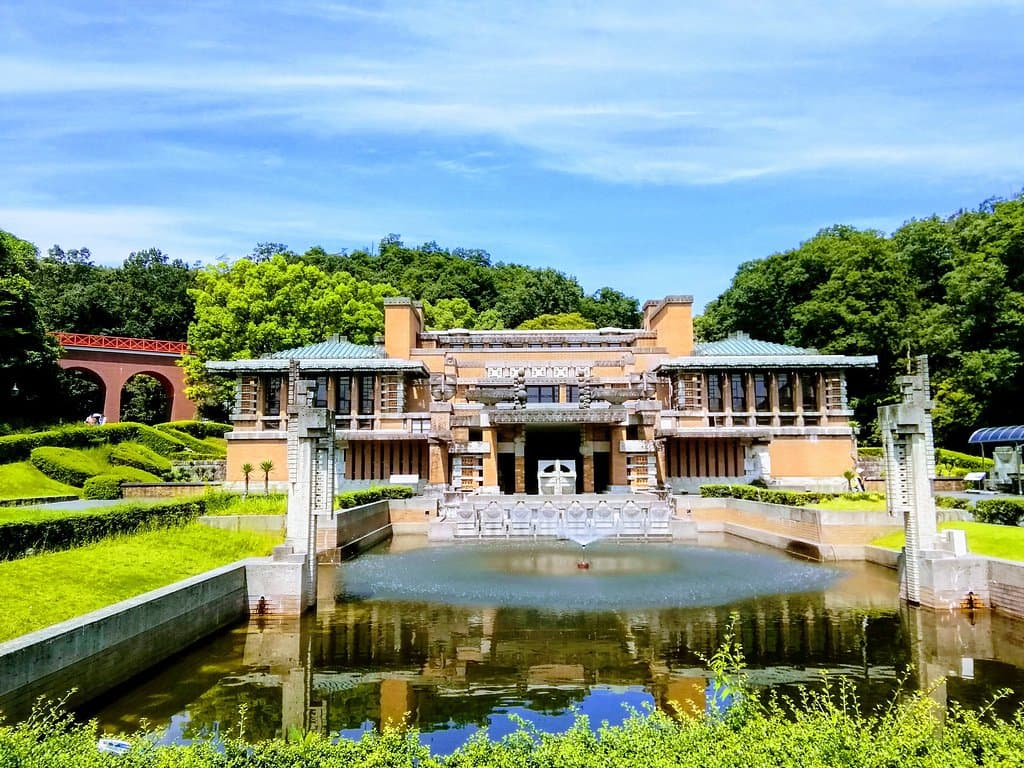 Meiji Mura