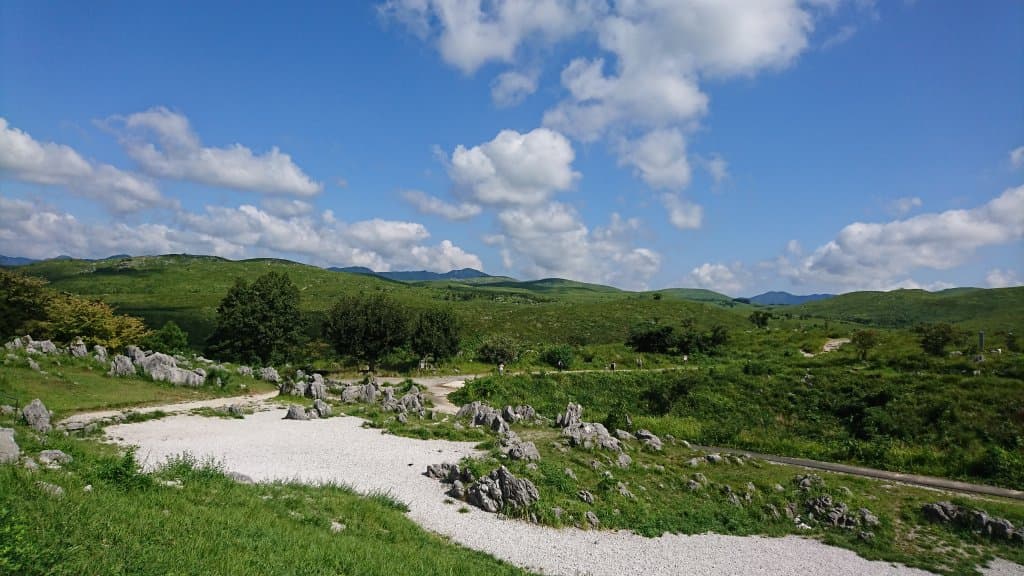 秋吉台カルスト展望台