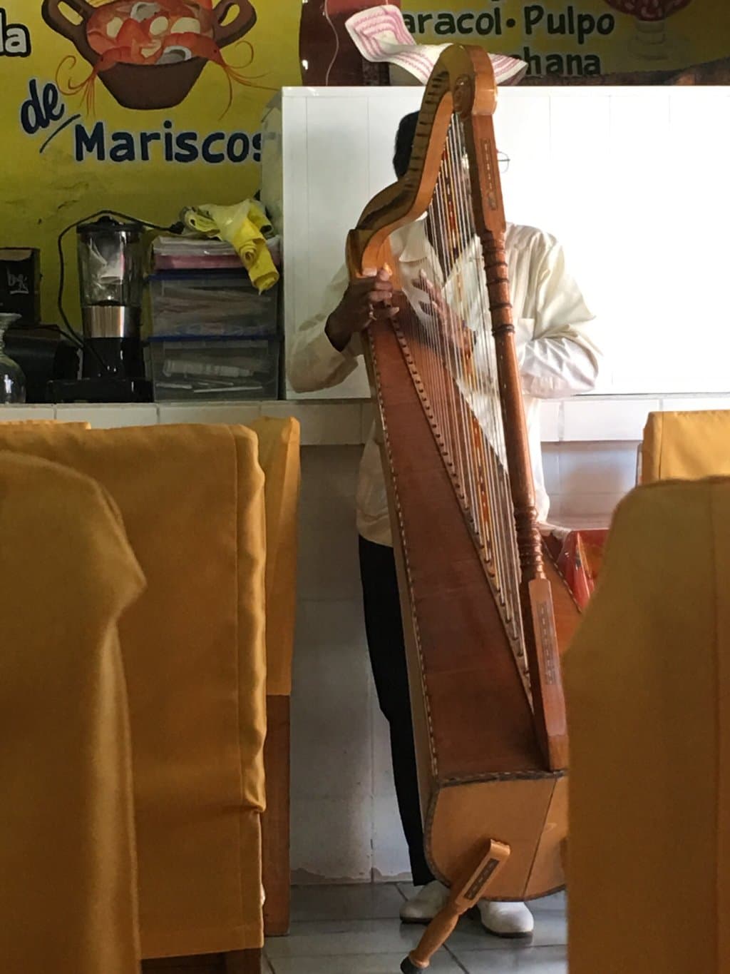 Con música de arpa
