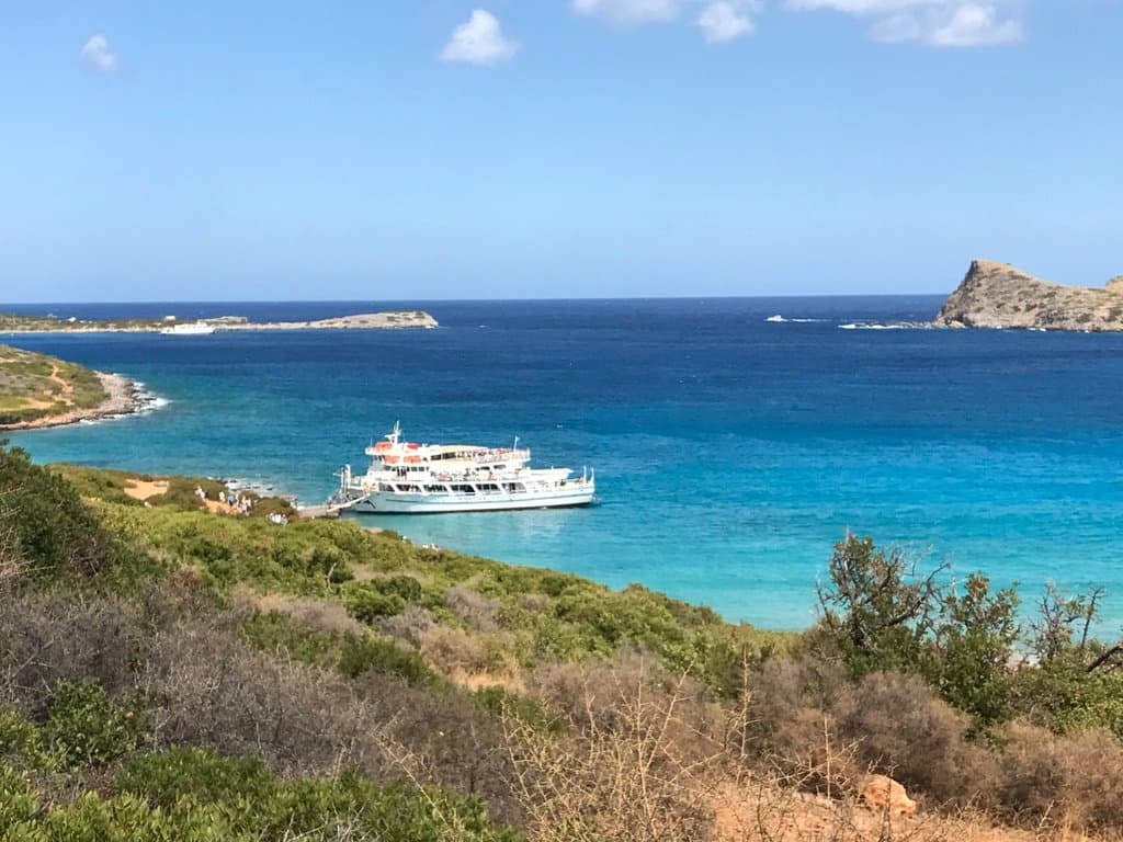 невероятно красивая вода