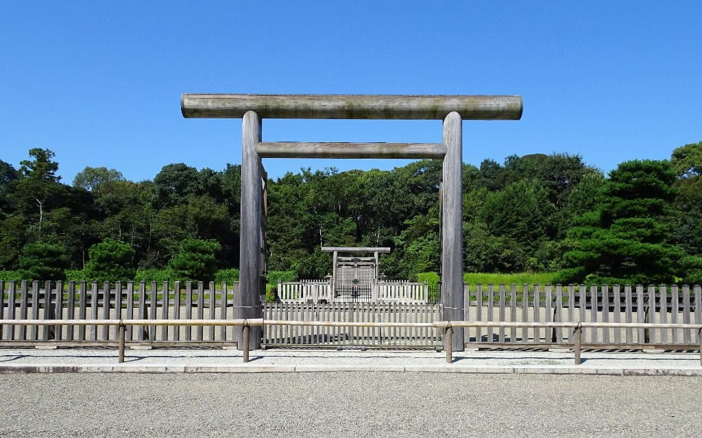 鳥 居