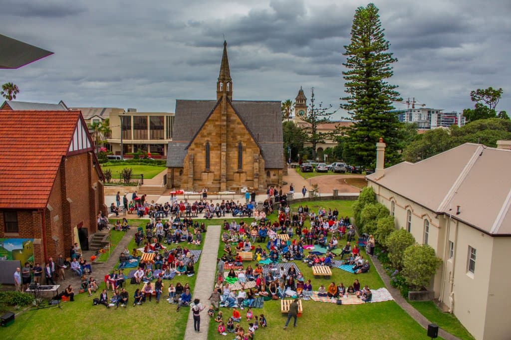 Christmas Carols on the Lawn 2016