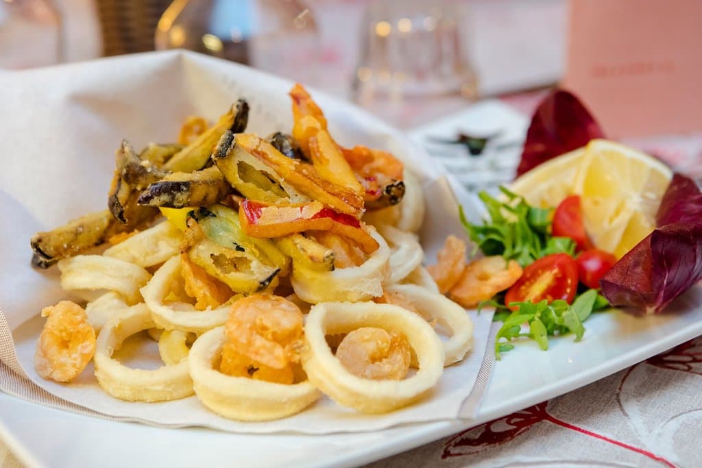 Frittura di Calami e Gamberi con Verdure pastellate