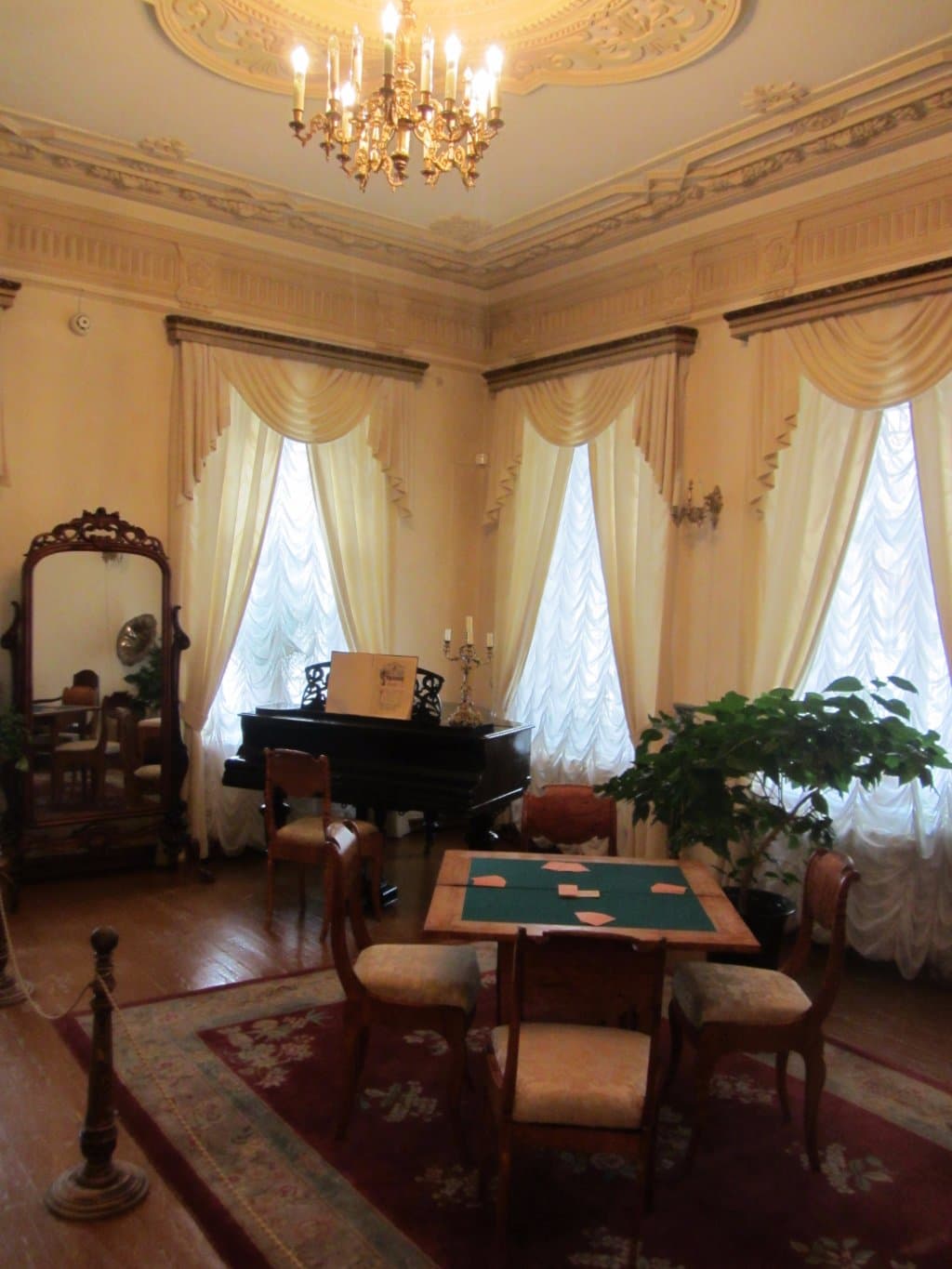 в гостинной