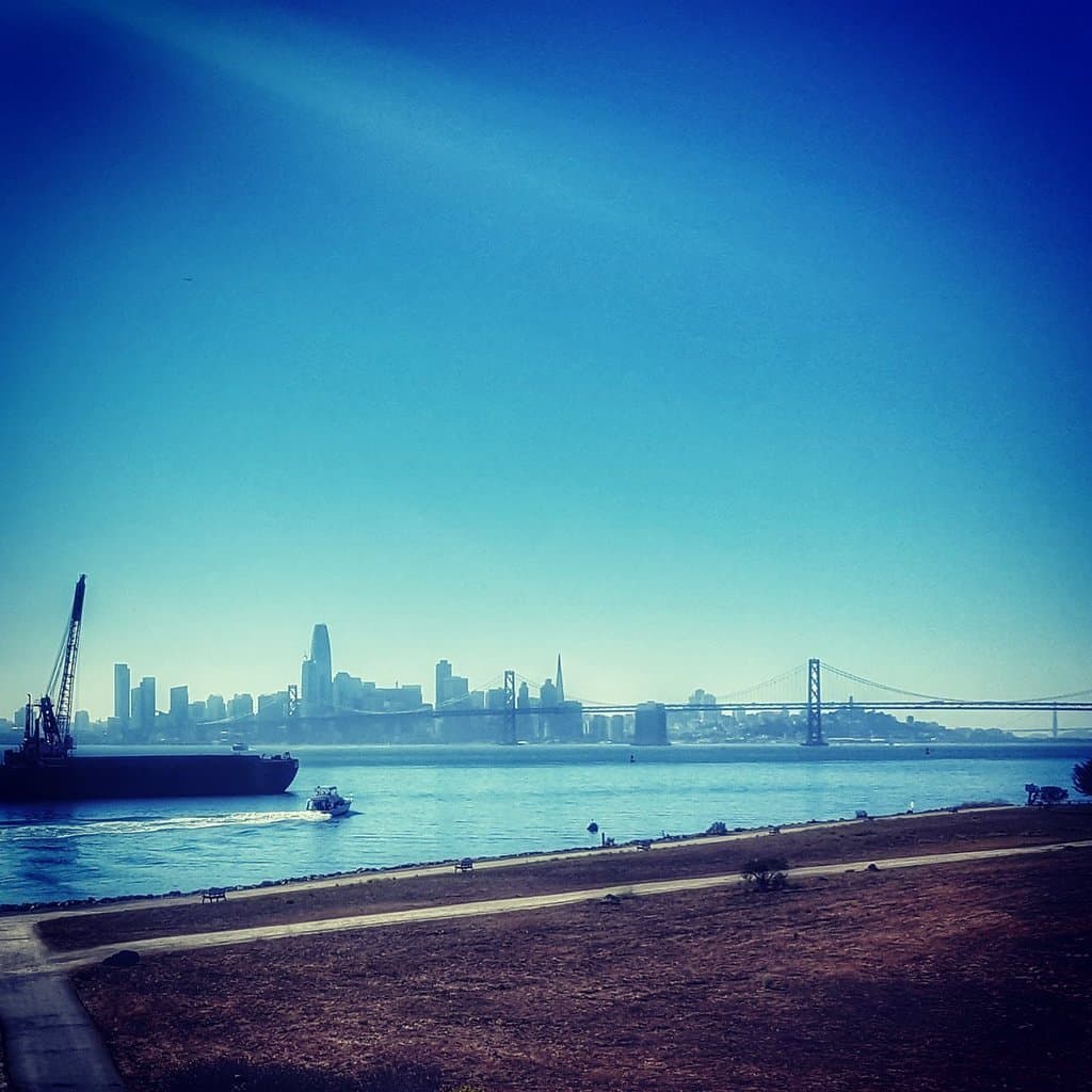 Middle Harbor Shoreline Park