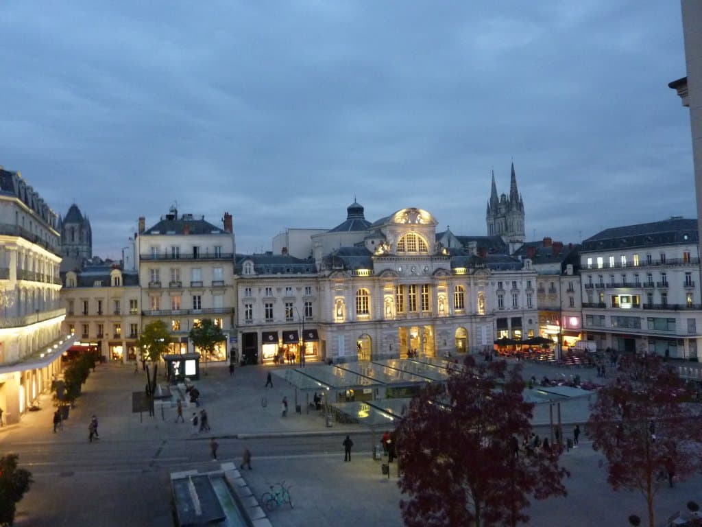 La place du Ralliement depuis l'hôtel St Julien