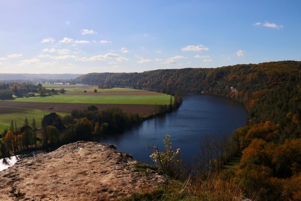 Looking right from the flat rock