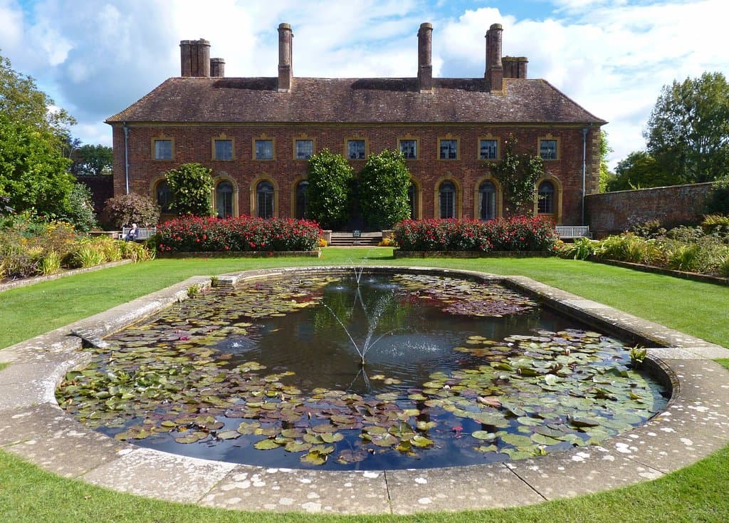 Strode House and lake