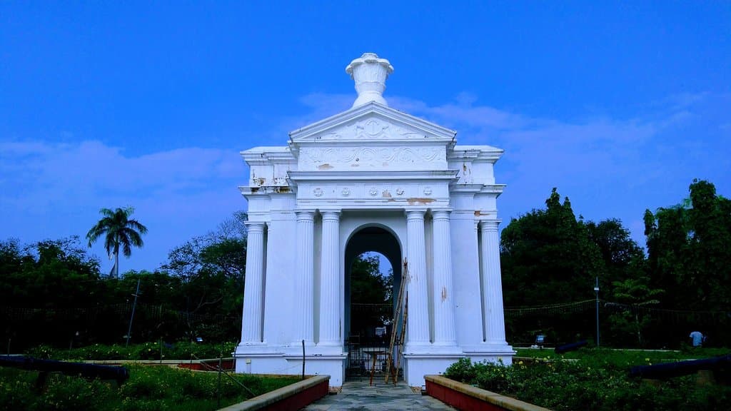 Park Monument (Aayi Mandapam)
