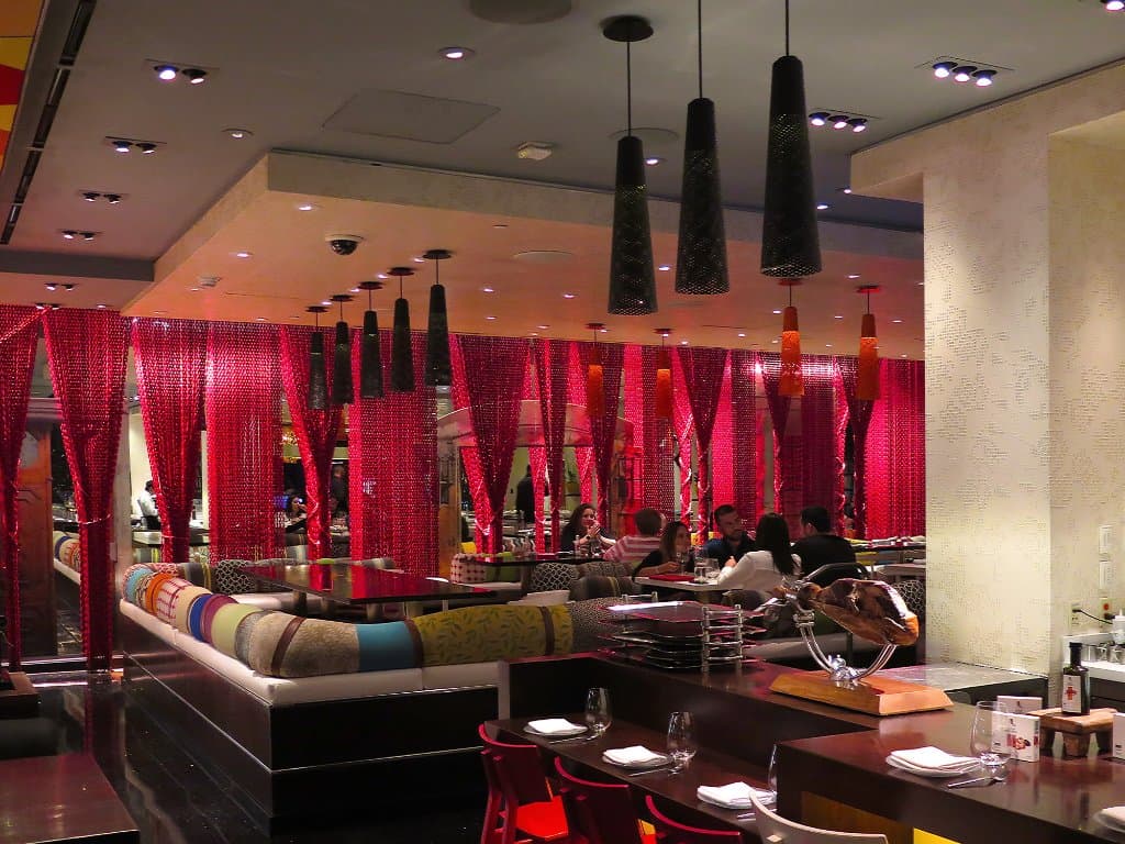 É by José Andrés - In Jaleo/The Cosmopolitan - Entrance at Jaleo