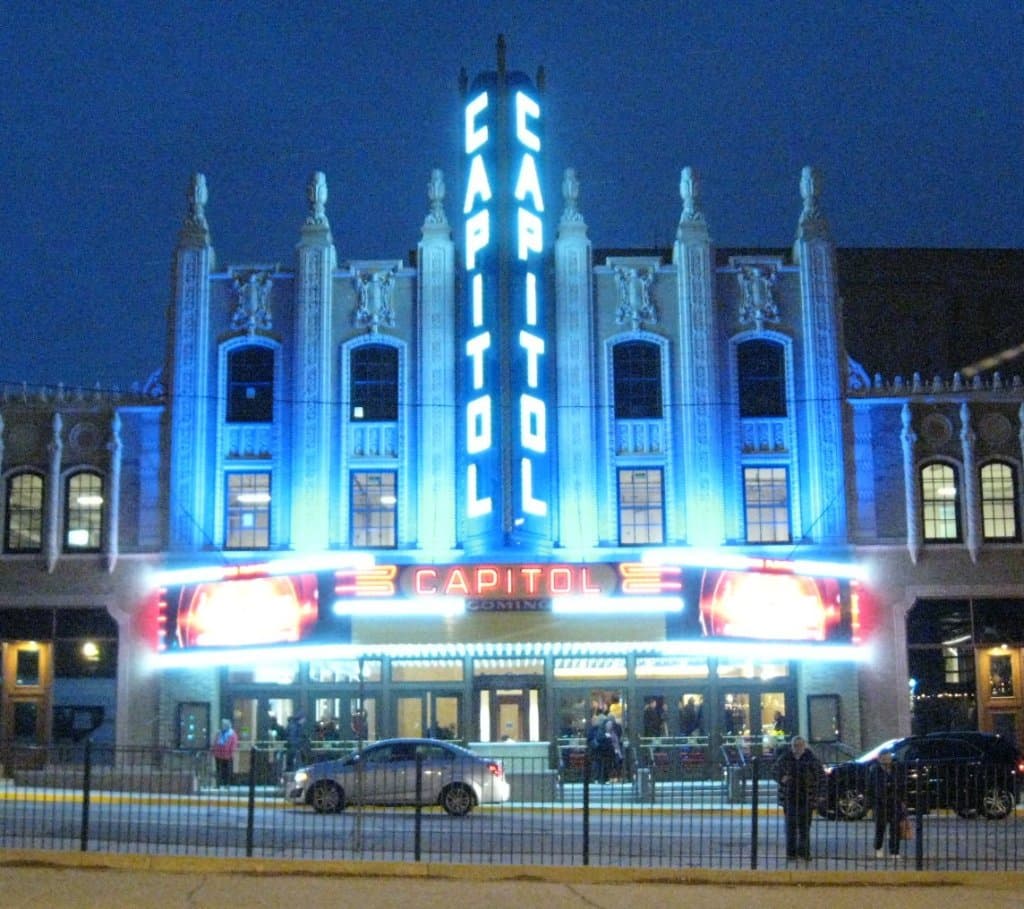 Facade like Styx Paradise Theater album cover