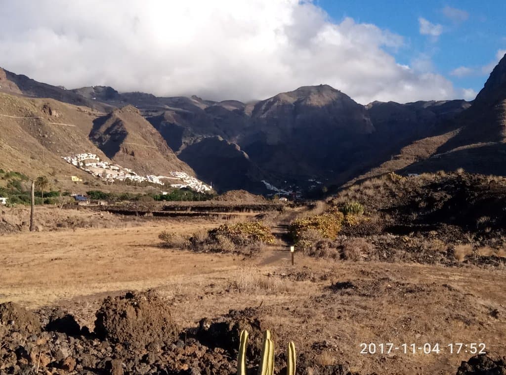 лавовое поле и окресности