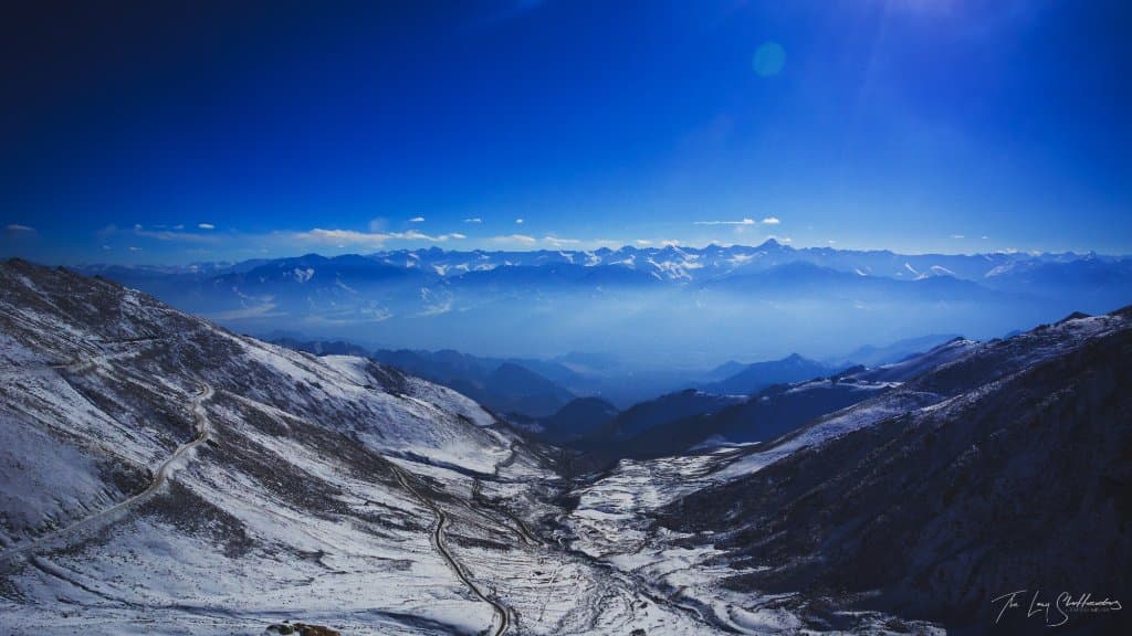 Full of beautiful panoramic views. Thats Khardungla pass for you.