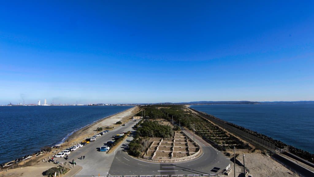 富津公園：明治百年記念展望塔から岬側を撮影