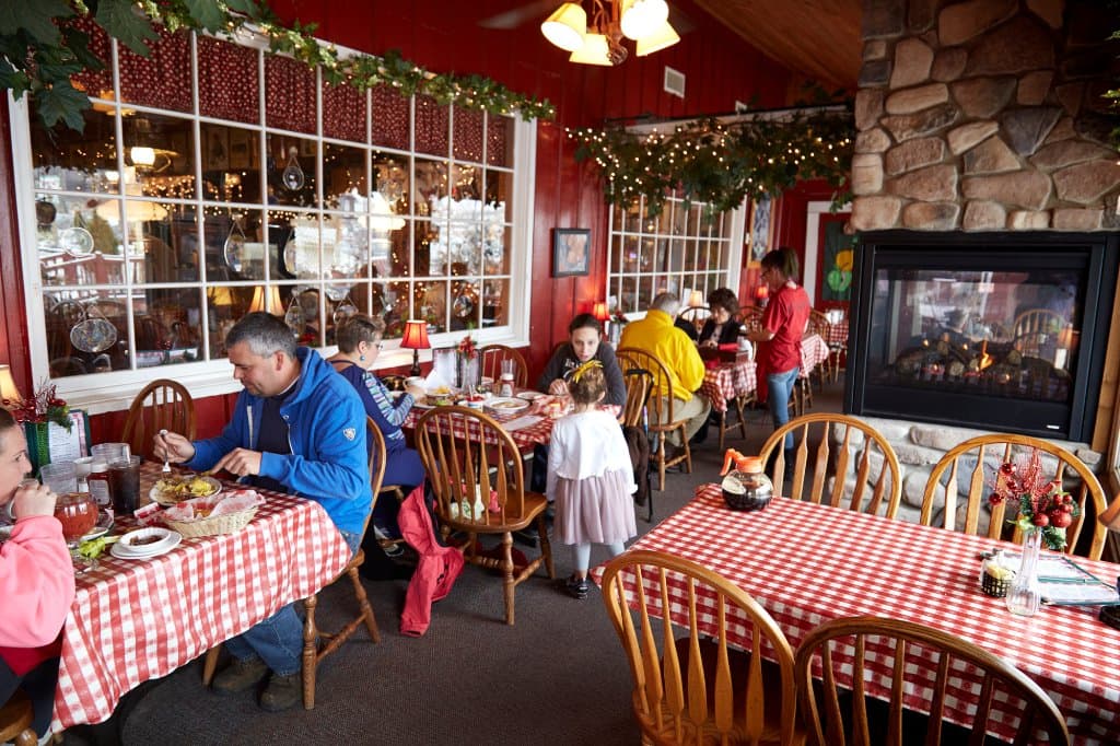 Enjoy a Home cooked meal at Apple Holler'e Family Farm and Restaurant