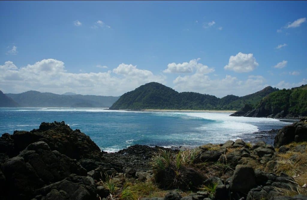 Pantai Selong Belanak