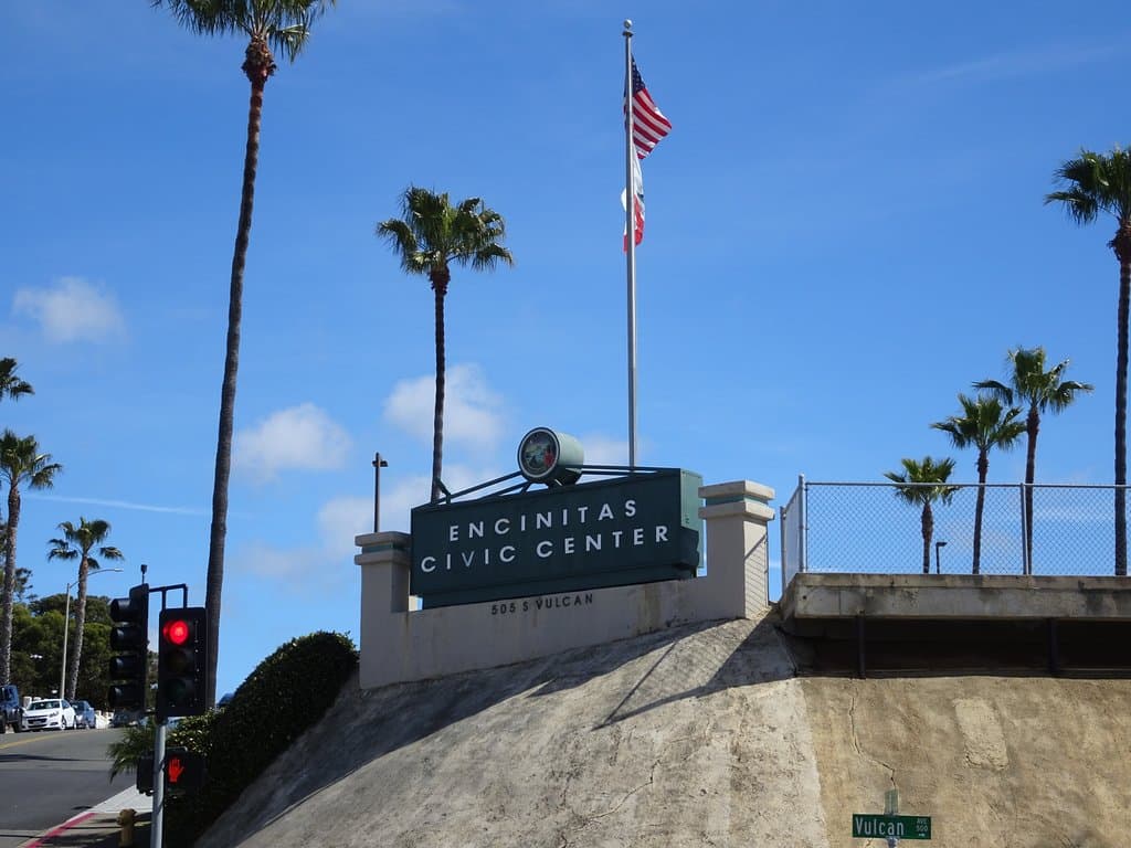 Signage on the higway through Encinitas
