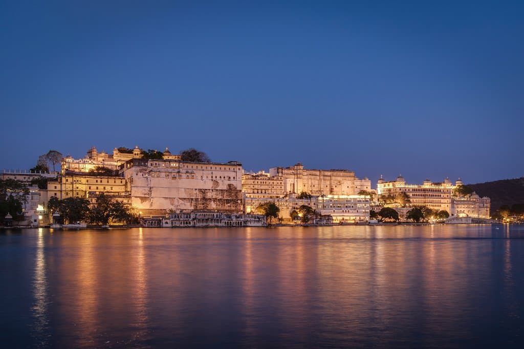 City Palace during sunset from Ambrai Ghat. 