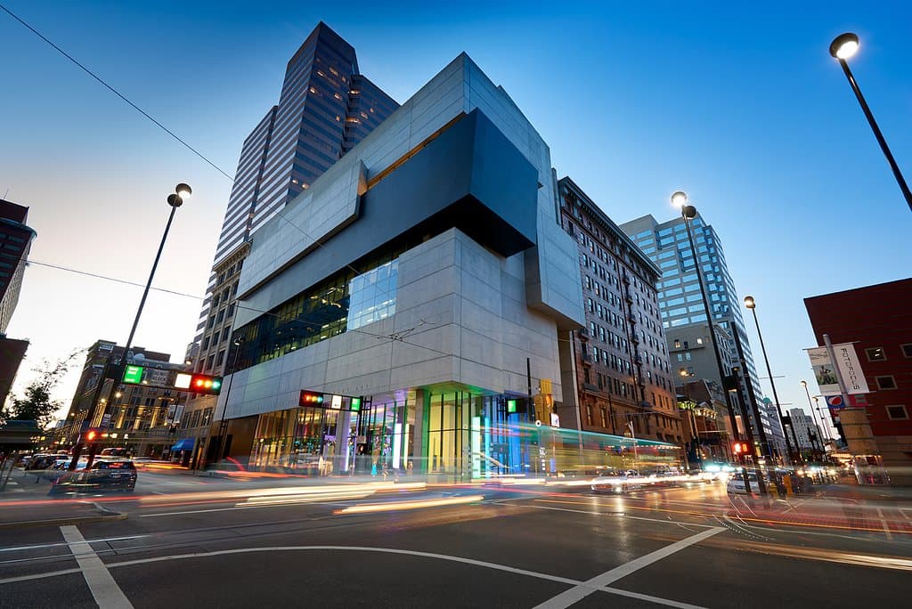 Exterior of the Zaha Hadid-designed Lois & Richard Rosenthal Center for Contemporary Art