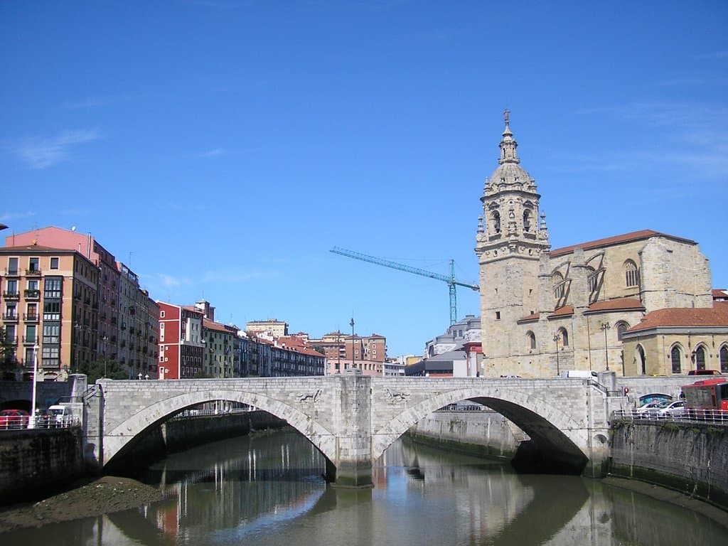 Puente e Iglesia