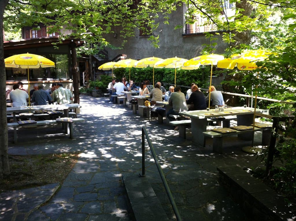 Momenti di frescura sulla tipica terrazza