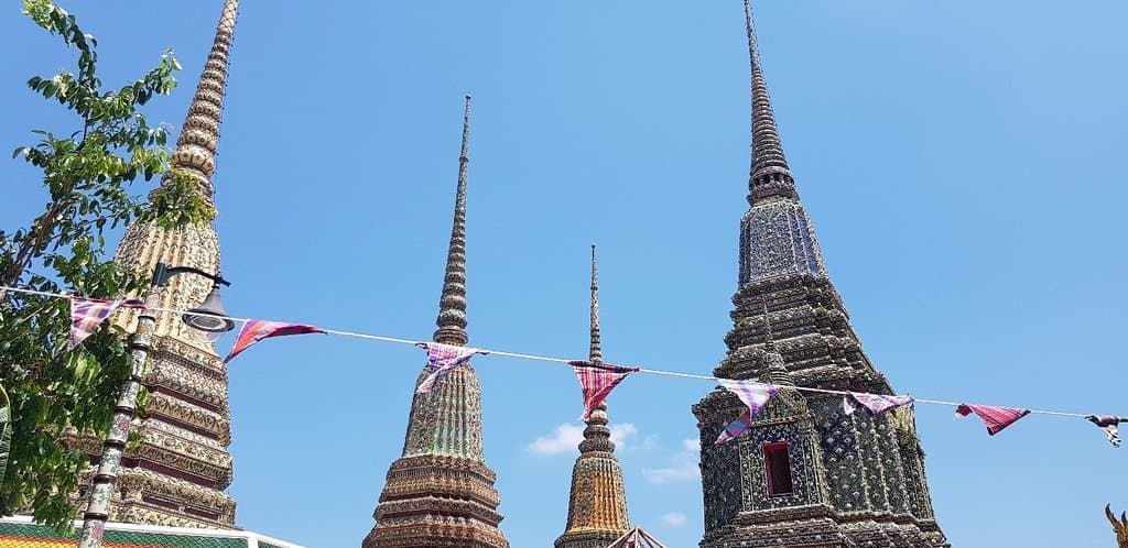 Amulet Market (Ta Phra Chan Pier)