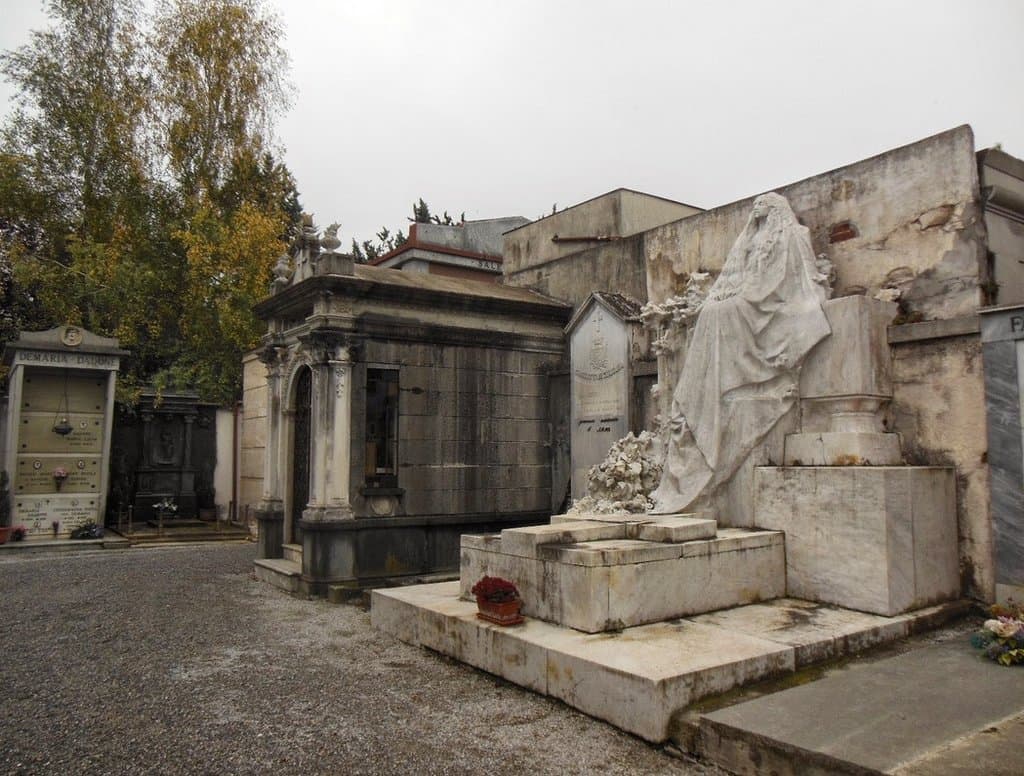 Cimitero monumentale di Cuneo, la stupenda Tomba Pansa progettata dallo scultore Bistolfi