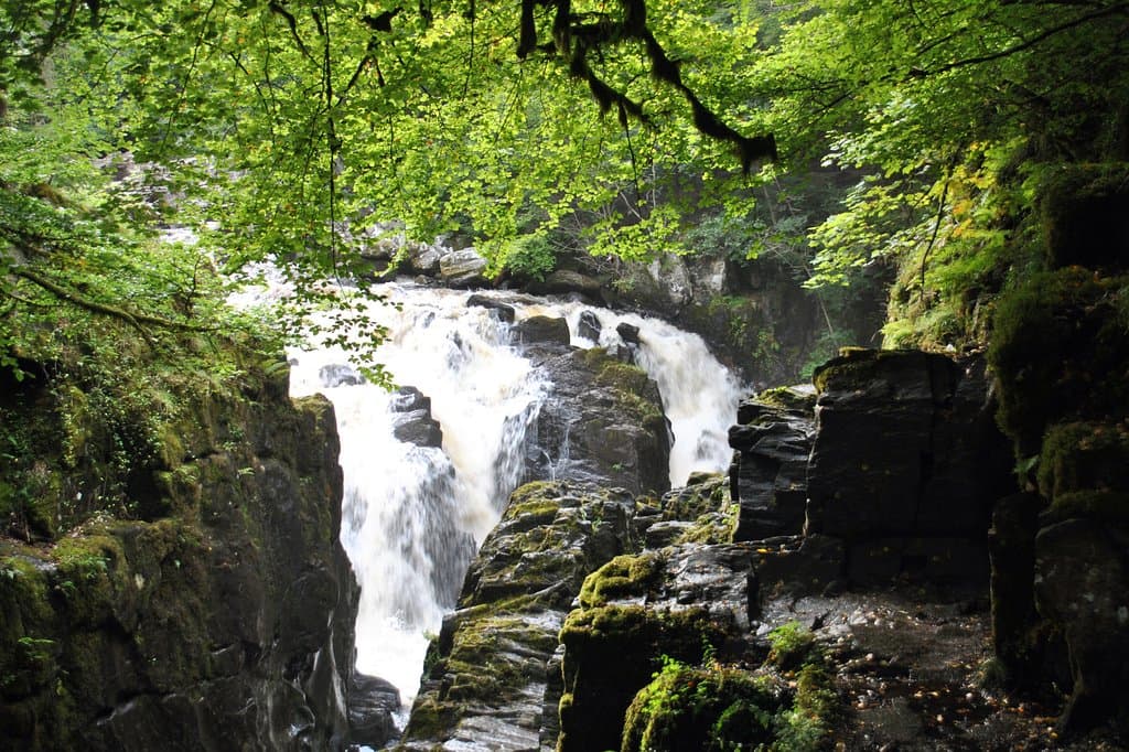 Cascadas en el rio Braan