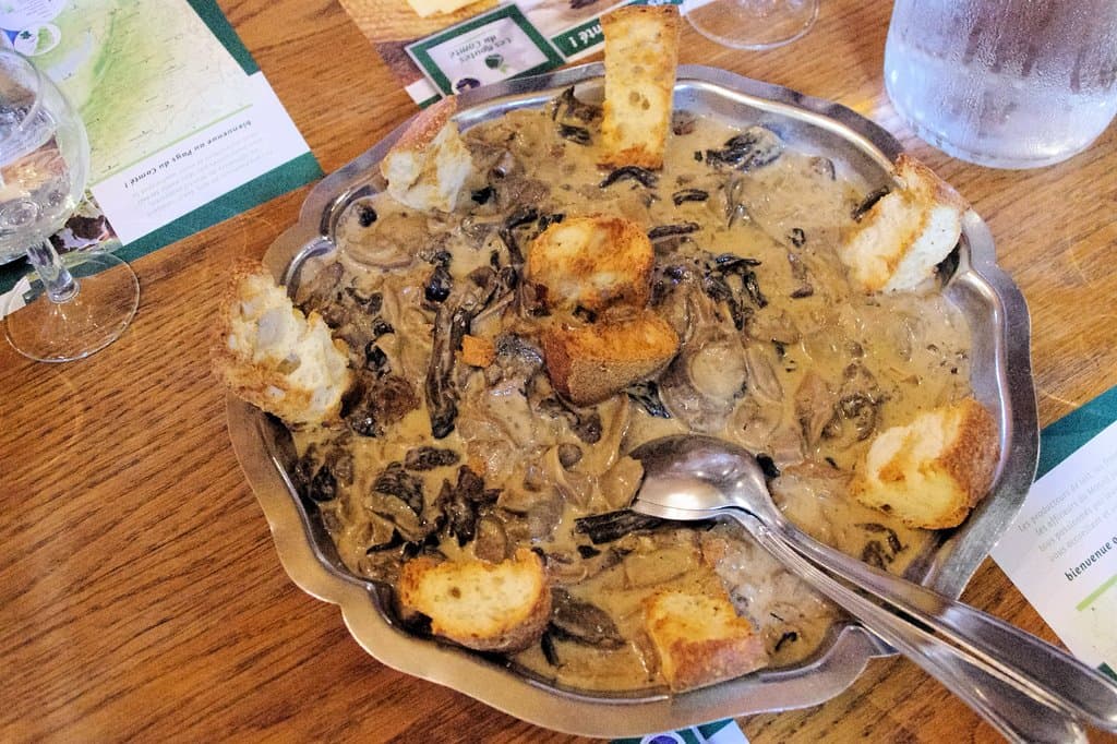 Croutes aux champignons