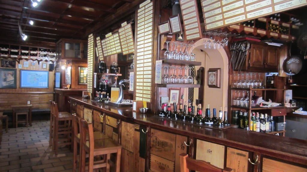 Bar