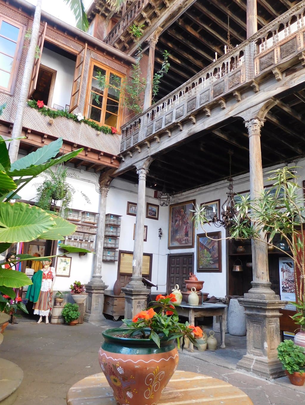 Casa de los Balcones