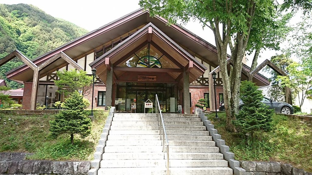 山小屋風の建物