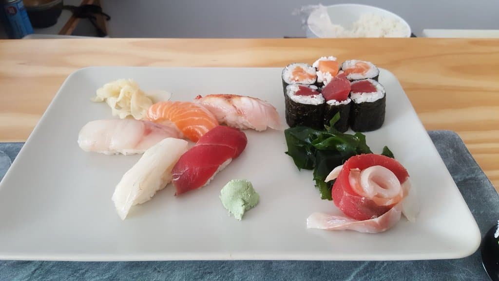 sushi and maki flowers