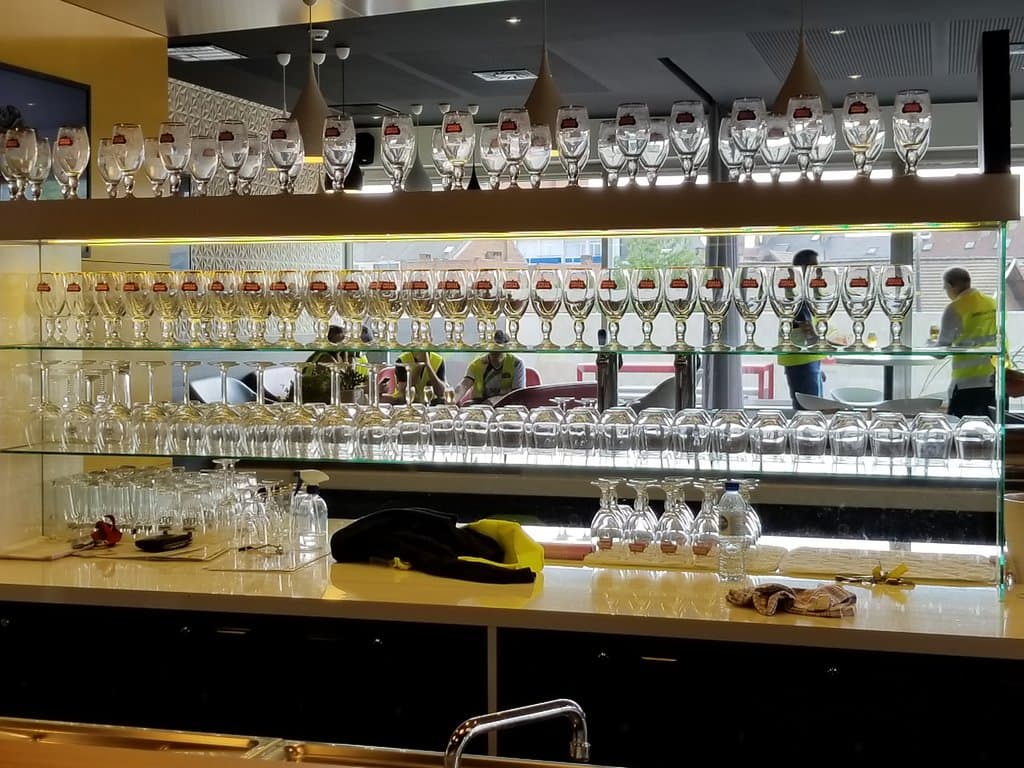 Sampling bar.