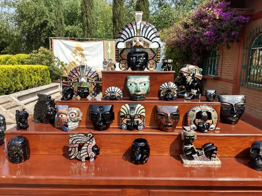 Artesanias en obsidiana