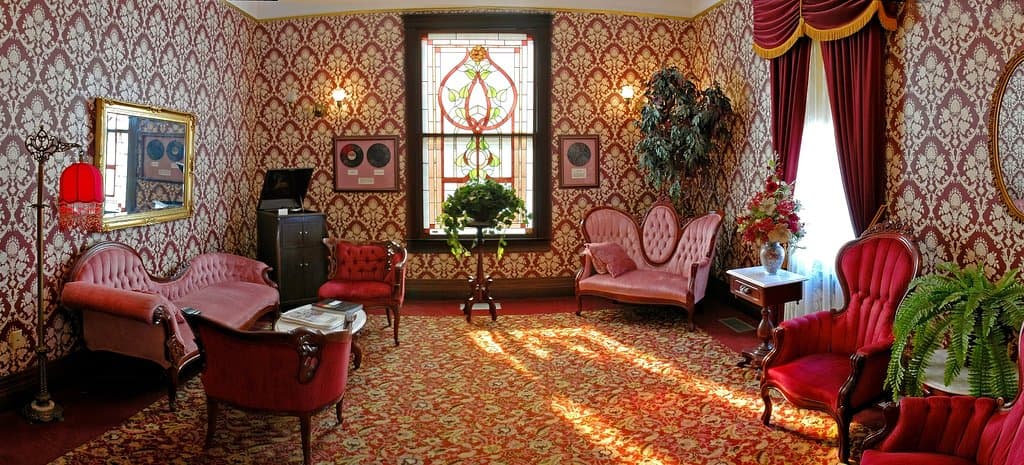 Foyer of Miss Laura's Visitor Center