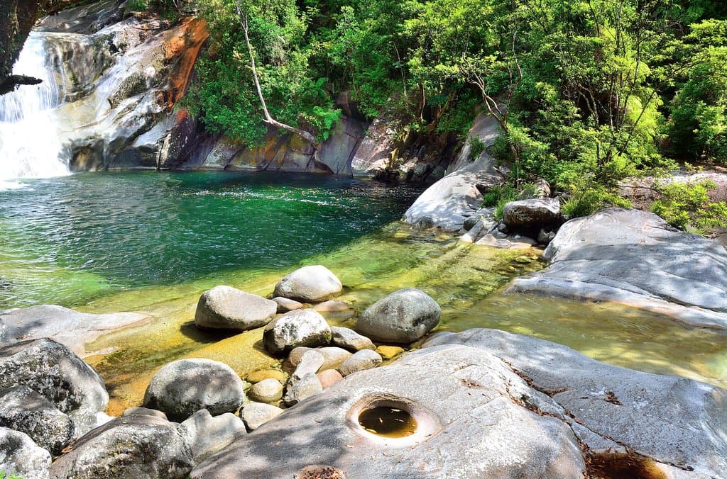 Top falls and pool