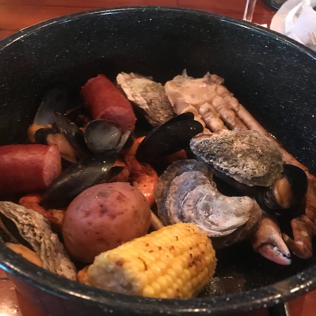 Inlet Crab House & Raw Bar